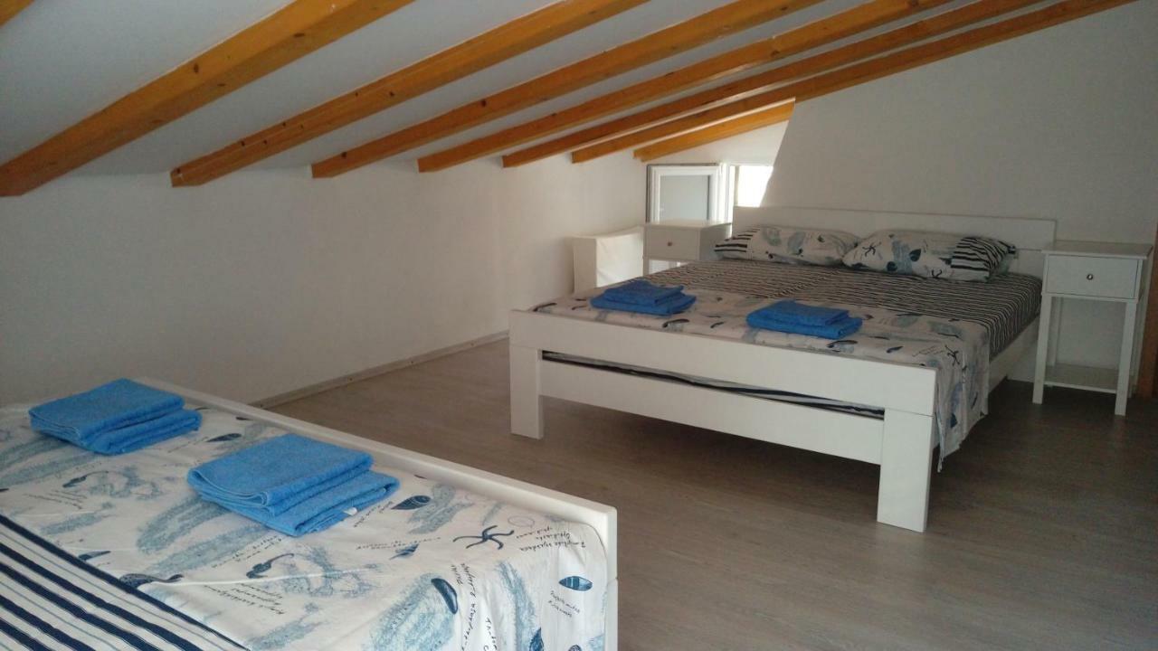 Buc-Vila Nada Villa Cres Buitenkant foto