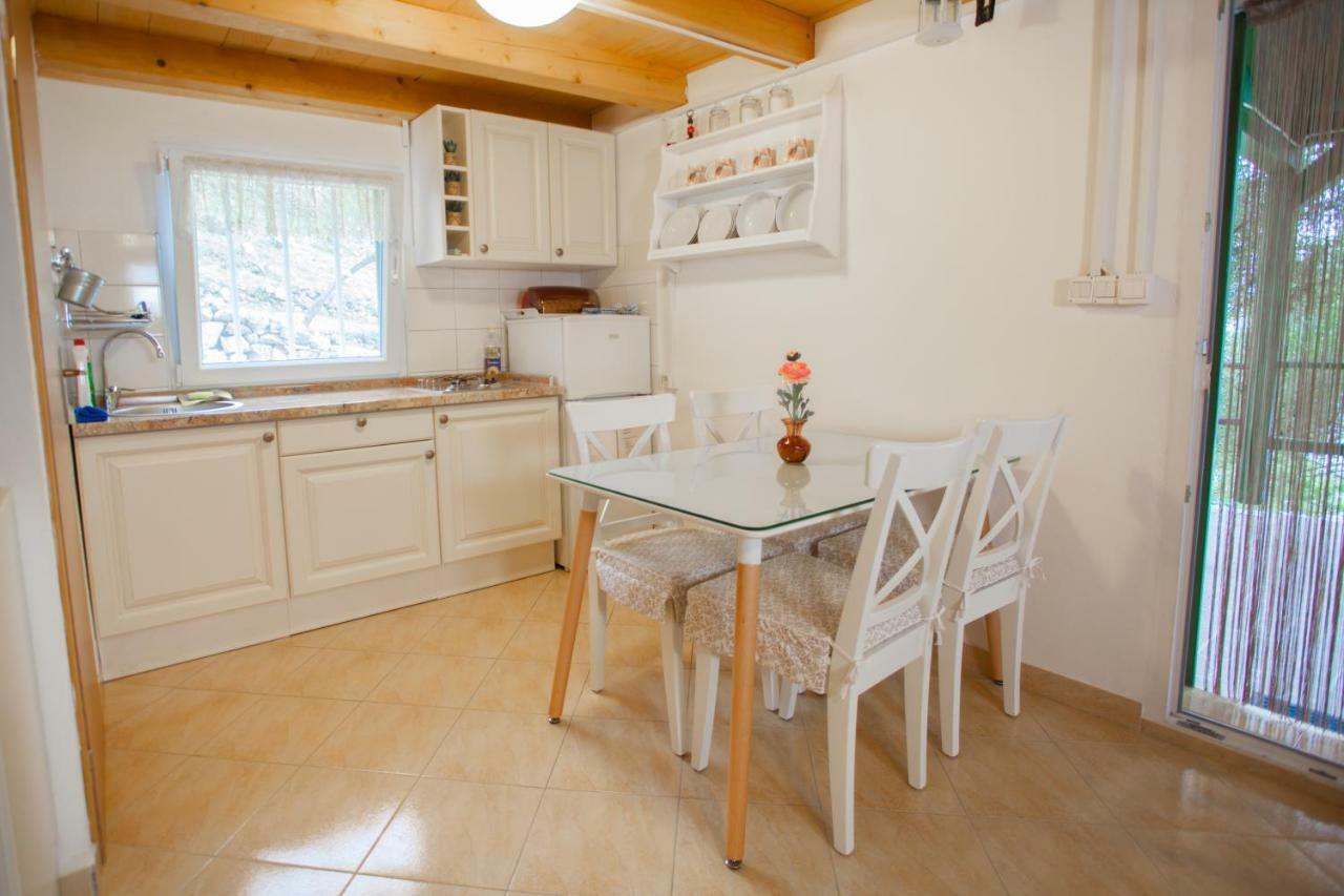 Buc-Vila Nada Villa Cres Buitenkant foto